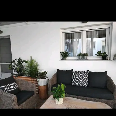 Gisnnis And Alma Appartement Naousa